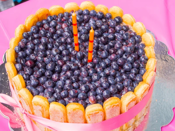 蓝莓的生日蛋糕 — 图库照片