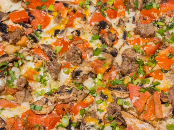 Cienka skorupa pizzy — Zdjęcie stockowe