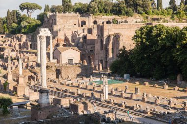 Forum Romanum:,