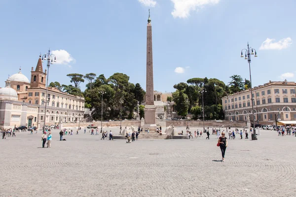 Popolo Obelisku — Zdjęcie stockowe