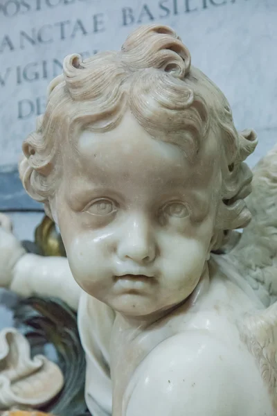 St peter's basilica içinde heykel — Stok fotoğraf