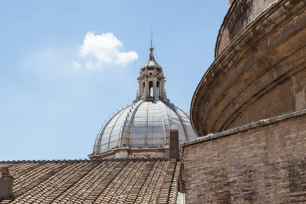 St. Peter's Basilica Dome — Stock Photo, Image