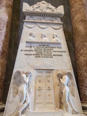 St peter's basilica içinde heykel