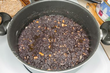 Haşhaşlı hamur