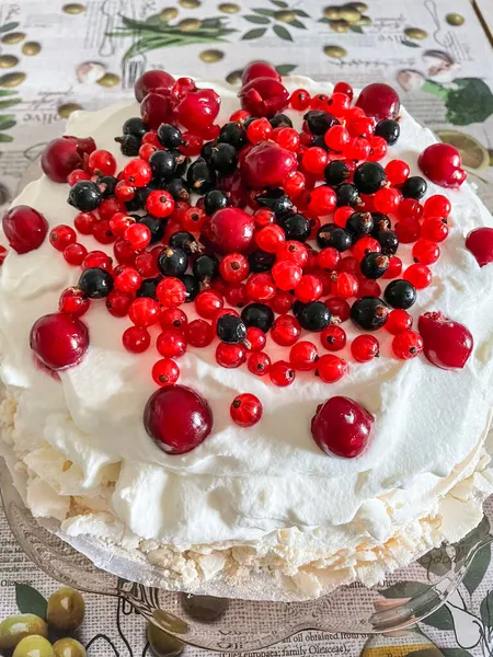 Pavlova Adını Rus Balerin Anna Pavlova Dan Alan Kremalı Bir — Stok fotoğraf