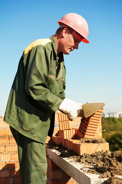 Maçon de construction travailleur maçon — Photo