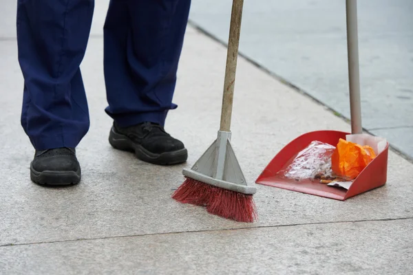 Street cleaning and sweeping with broom — Stock Photo, Image