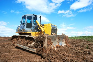 buldozer yükleyici tarak iş başında