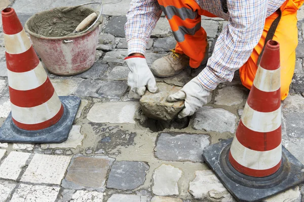 Pavement repairing — Stock Photo, Image