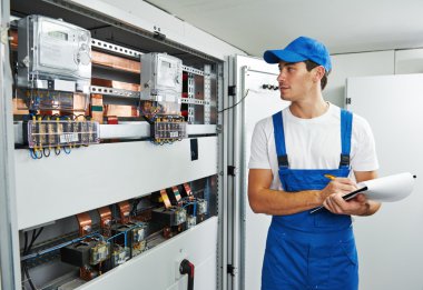 Elektrikçi işçi Müfettiş