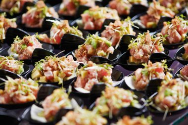 yakın çekim yemek masa seti