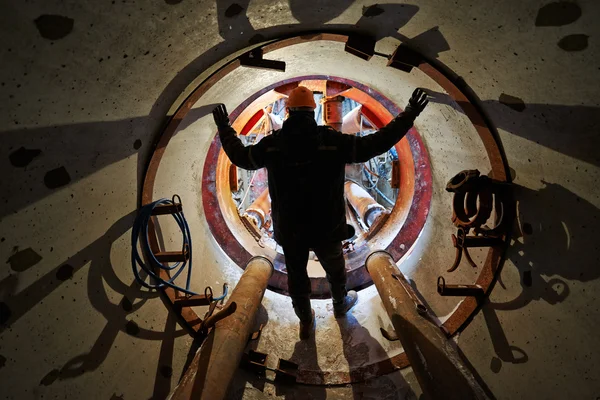 Undeground working in tunnel — Stock Photo, Image