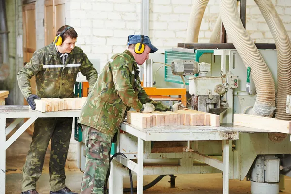 Fabricação de transformação de madeira — Fotografia de Stock