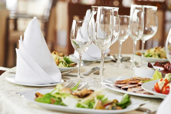 Catering-Tisch gedeckt — Stockfoto