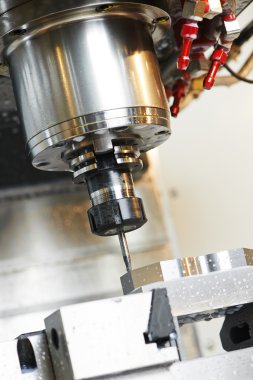 metal işleme fabrikası tarafından işlemi