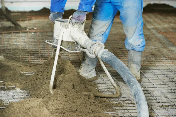 Vloer cement die betrekking hebben op pleisterwerk werk — Stockfoto