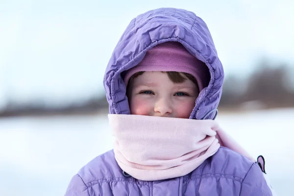 Зимний ребенок — стоковое фото
