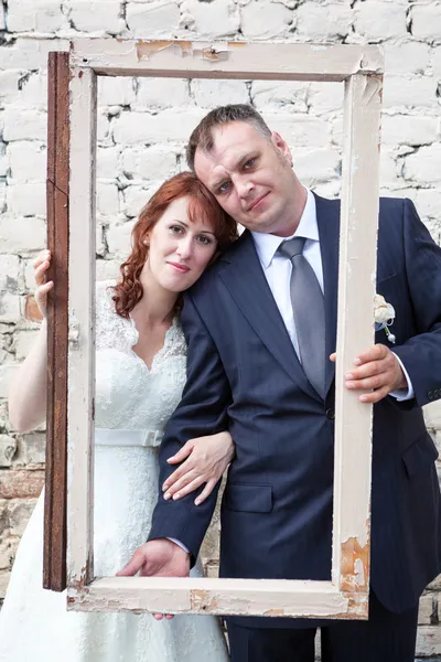 Enmarcado feliz boda pareja — Foto de Stock