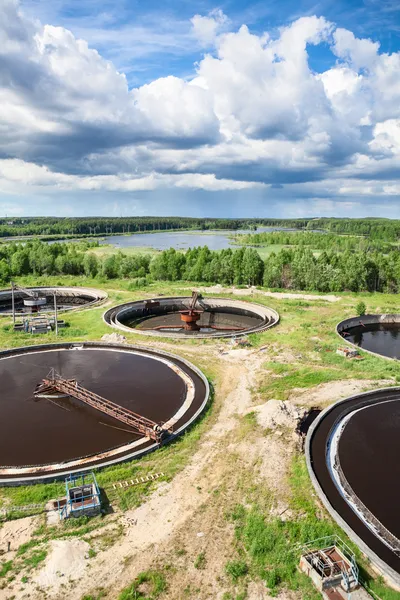 Průmyslové odpadní vody — Stock fotografie