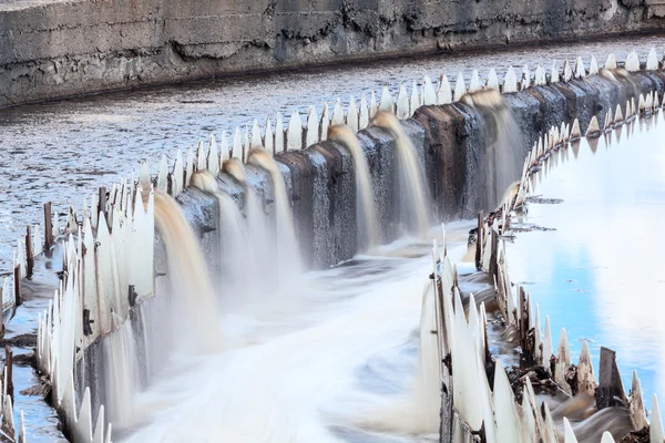 Desbordamiento de agua — Foto de Stock