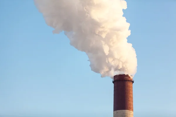 Smoke from a chimney — Stock Photo, Image