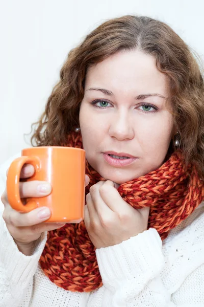 Gevangen een koude vrouw — Stockfoto