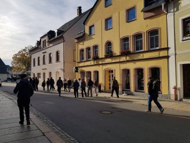 ZWOENITZ, SAXONY, GERMANY - 30 Ekim 2021 Corona 'ya Karşı Gösteri
