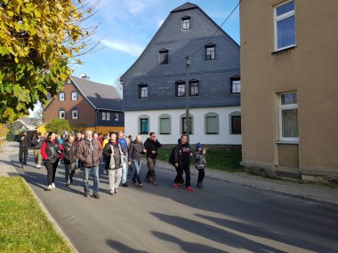 ZWOENITZ, SAXONY, GERMANY - 30 Ekim 2021 Corona 'ya Karşı Gösteri
