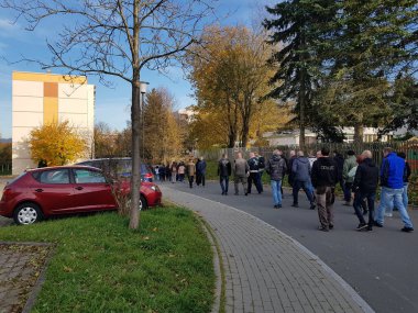 ZWOENITZ, SAXONY, GERMANY - 30 Ekim 2021 Corona 'ya Karşı Gösteri