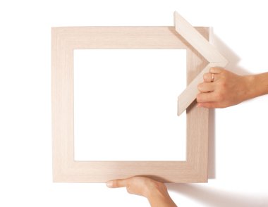 elinde beyaz zemin üzerine çerçeve