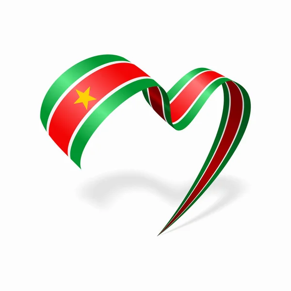 Cinta con forma de corazón de bandera surinamesa. Ilustración vectorial. — Archivo Imágenes Vectoriales