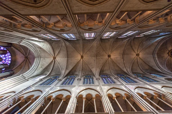 Notre dame Katedrali, paris, iç görünüm — Stok fotoğraf