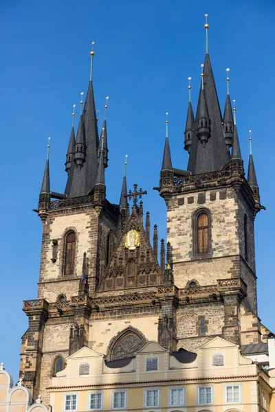 Prag da tyn kilise önce bizim hanım — Stok fotoğraf