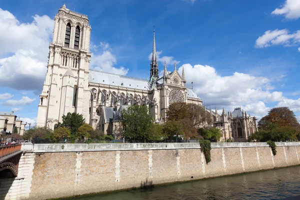 パリのノートルダム大聖堂 — ストック写真