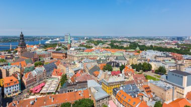 Havadan görünümü Riga Street peter Kilisesi