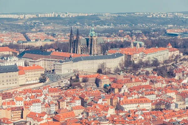 Kasteel van Praag van boven gezien — Stockfoto