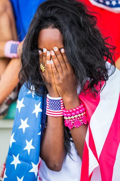 Apoiantes americanos preocupados no estádio — Fotografia de Stock