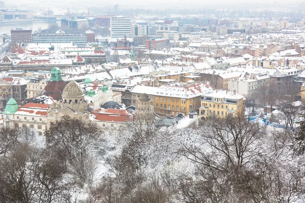 Snow Covered Houses in Budapest — Stock Photo, Image