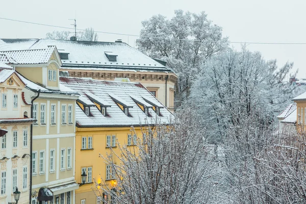 Panoramisch uitzicht op dak in Praag — Stockfoto