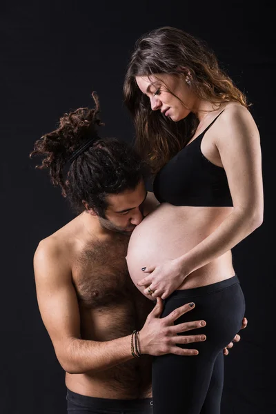 Pregnant Woman with her Housband — Stock Photo, Image