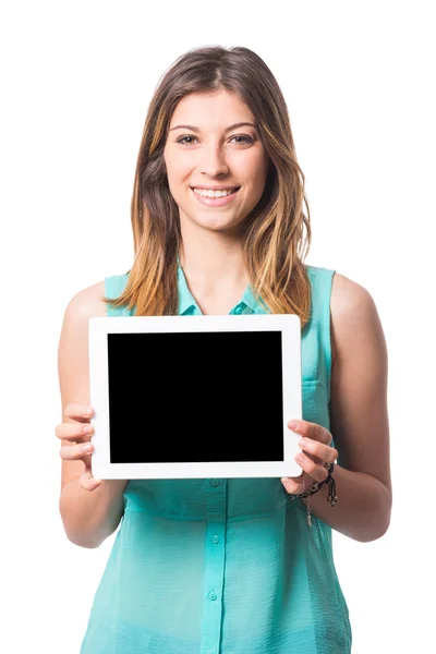 Krásná mladá žena držící digitální tabletu — Stock fotografie