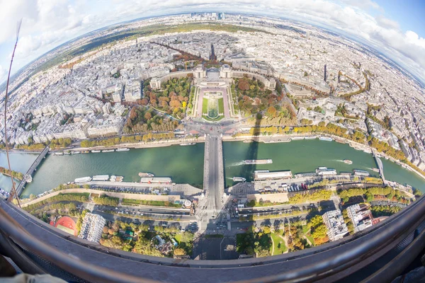 Vue panoramique depuis le Tour Eiffel à Paris — Photo