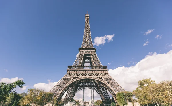 Tour Eiffel en París — Foto de Stock