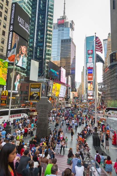 Times Square lotado de turistas — Fotografia de Stock