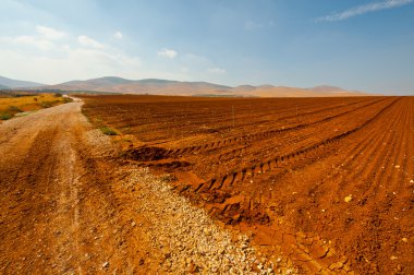Toprak yol