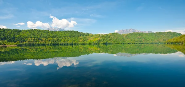 Lago di levico — Stockfoto