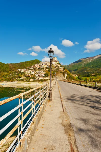 Castel di Tora — Stock Fotó