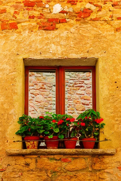 Итальянское окно — стоковое фото