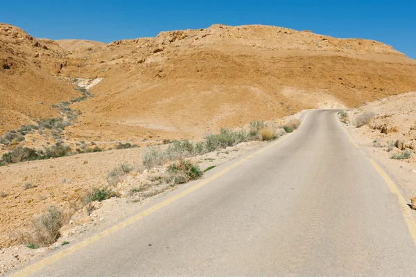 Dolambaçlı yol — Stok fotoğraf