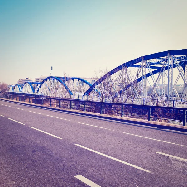 Metalen brug — Stockfoto